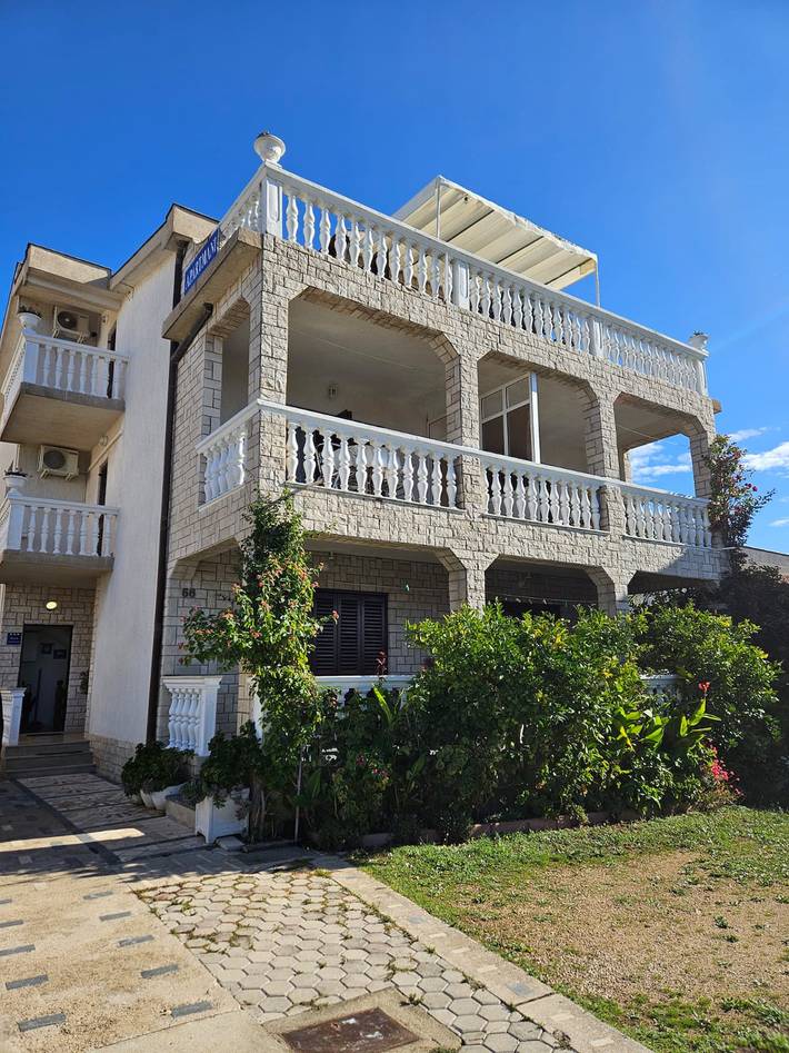 Ganzes Studio, Apartments Nestor - studio apartment A3 in Tribunj, Šibenik-Knin