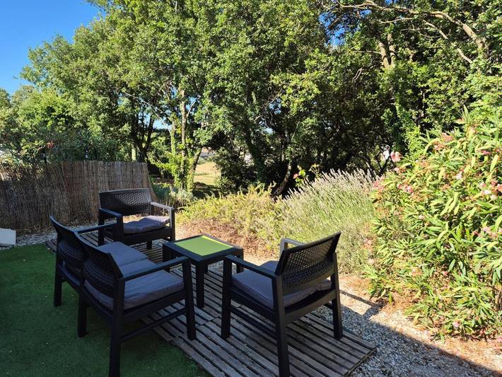 Location de vacances pour 4 personnes, avec jardin ainsi que vue et piscine à Saint-Marcel-d'Ardèche - 2