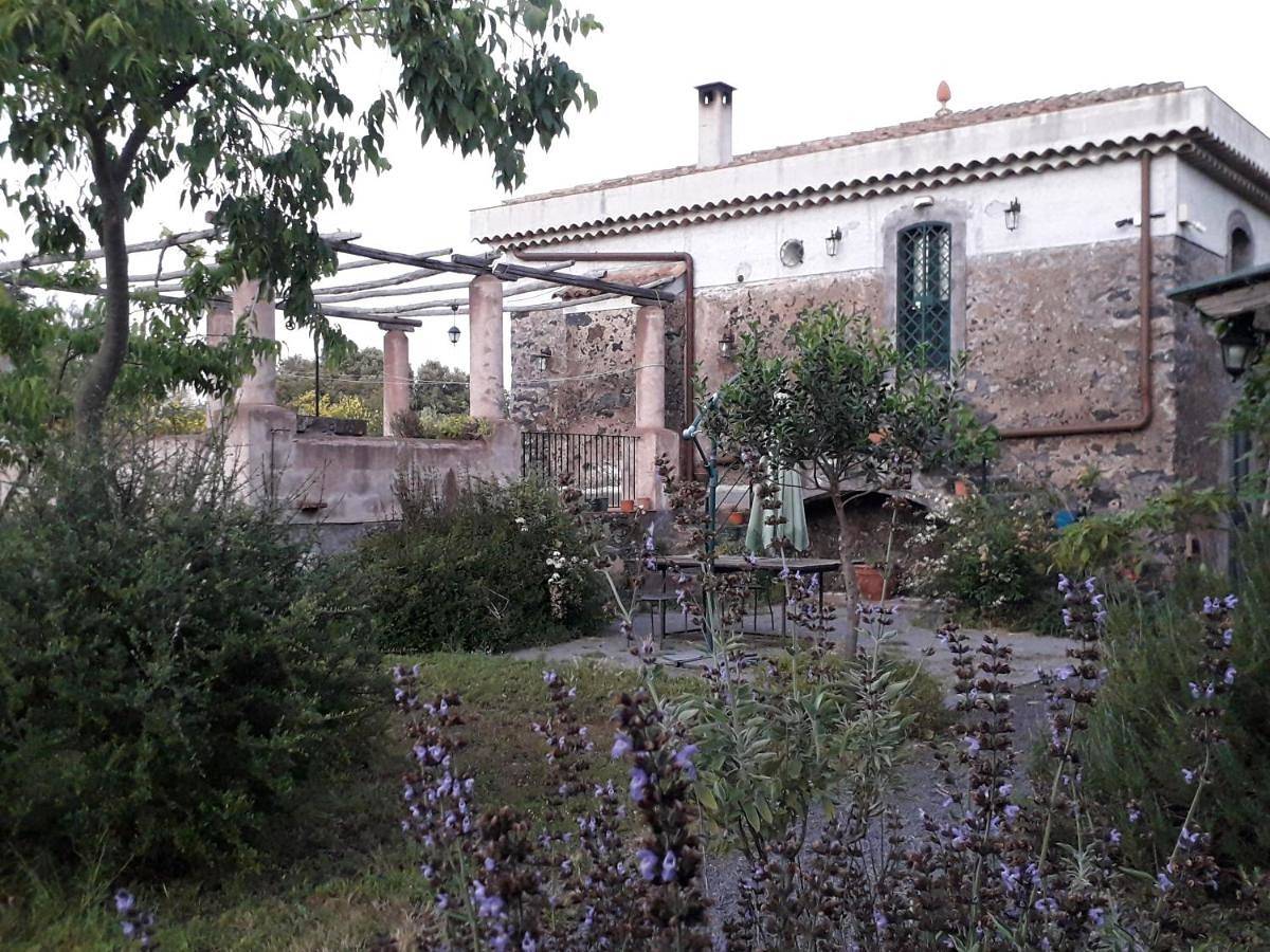 Contrada Zerbate in Pennisi, Aci Sant'Antonio
