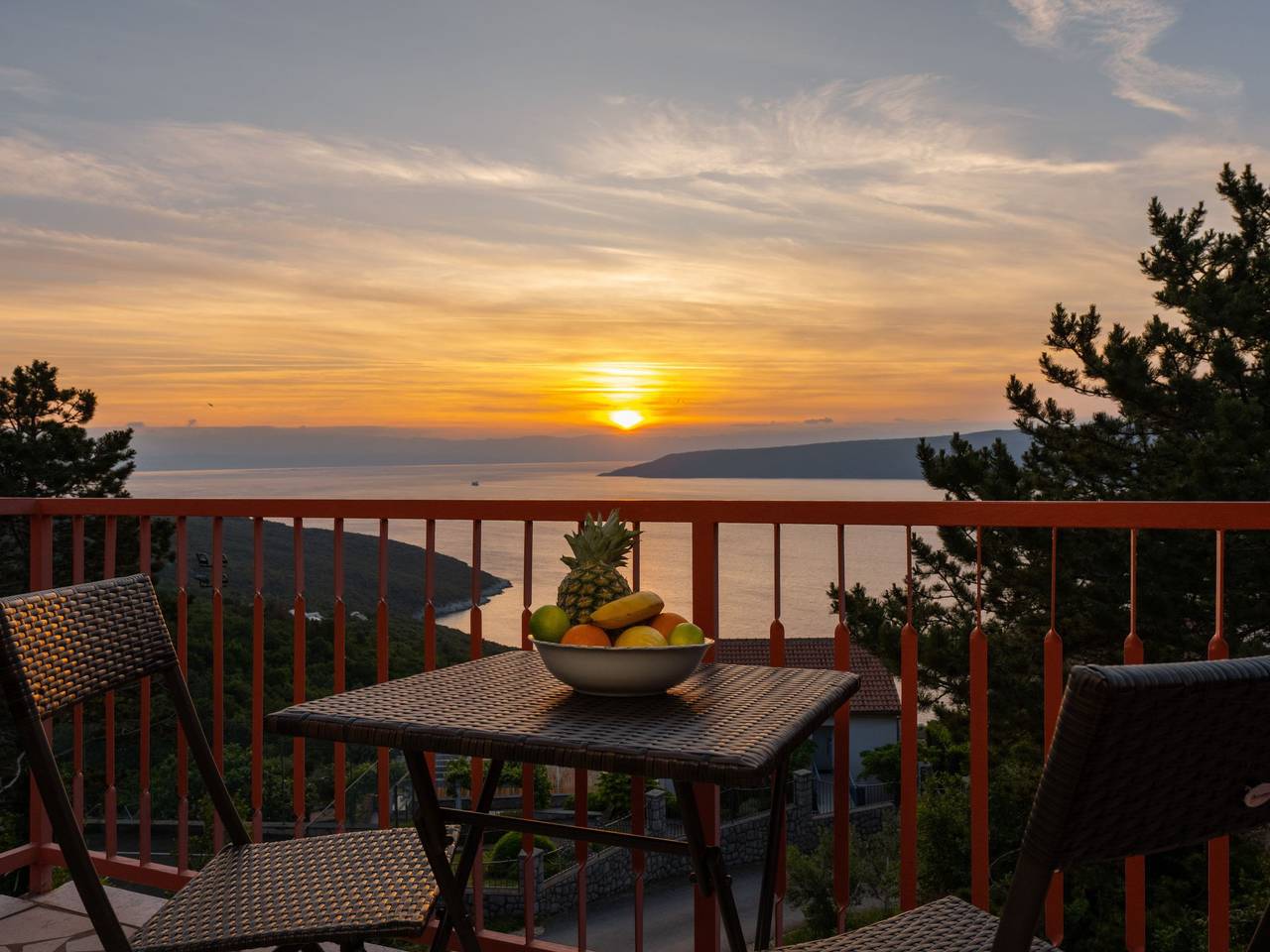 Ganze Wohnung, Luxury Seaview Apartment in Plomin, Ostküste Istrien