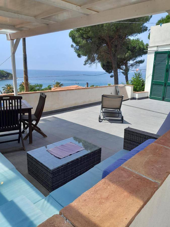 Appartamento vacanze per 5 persone, con giardino e vista lago nonché panorama, con animali domestici - 1