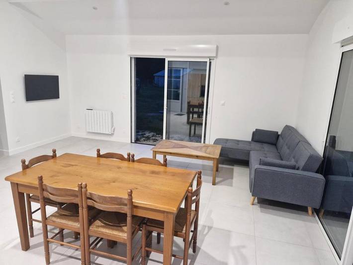 Location de vacances pour 8 personnes, avec vue et jardin, animaux acceptés à Saint-Genis-de-Saintonge - 3