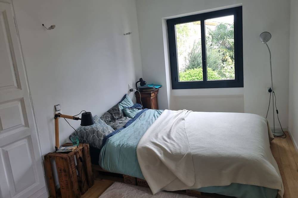 Jolie Maison et Jardin en Bord de Loire in Rezé, Nantes region