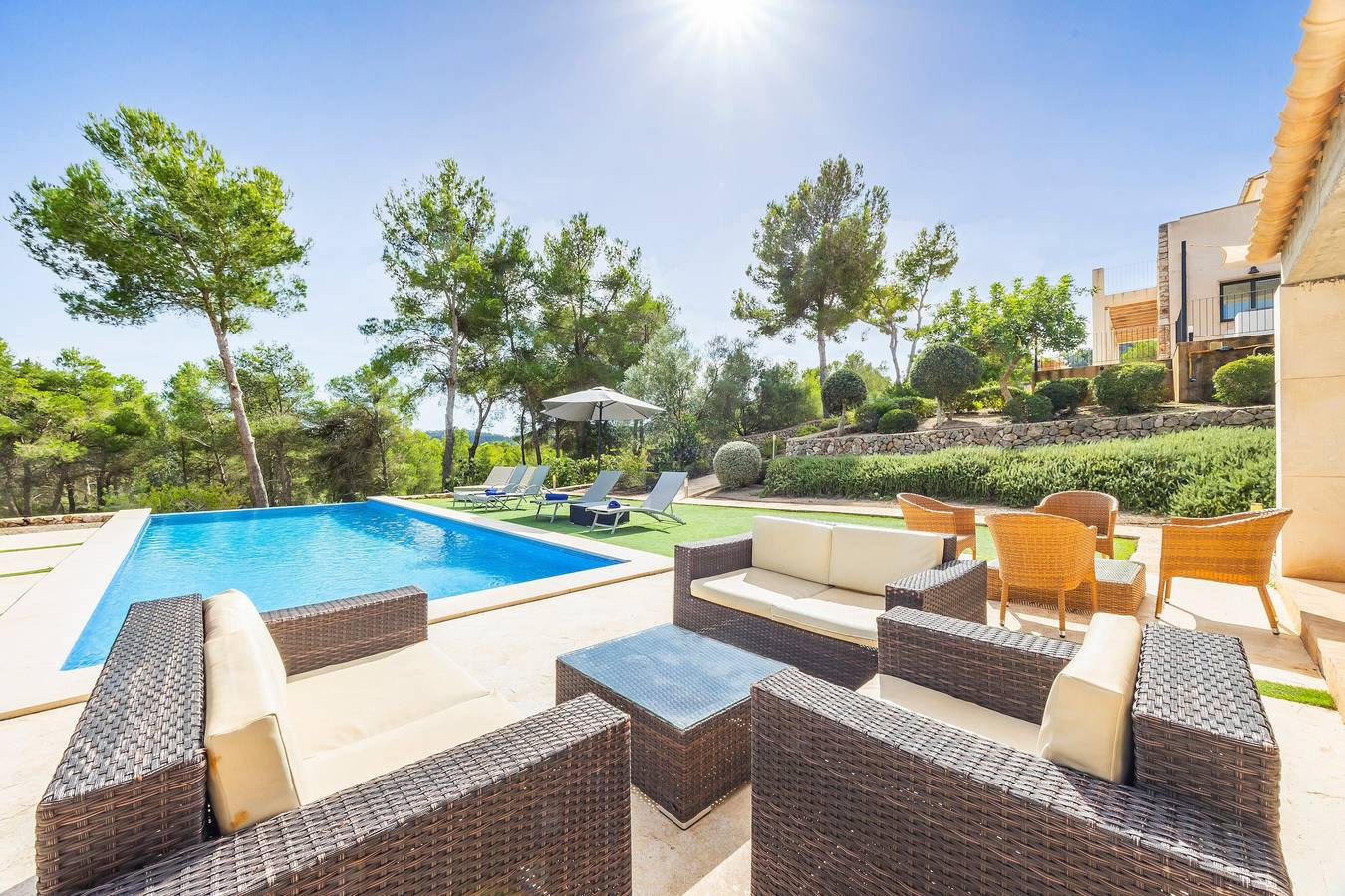 Villa 'Pins' avec vue sur les montagnes, Wi-Fi et climatisation in Felanitx, Majorque du Sud