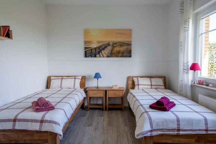 Ferienhaus für 4 Personen, mit Garten und Ausblick in Hinte - 3