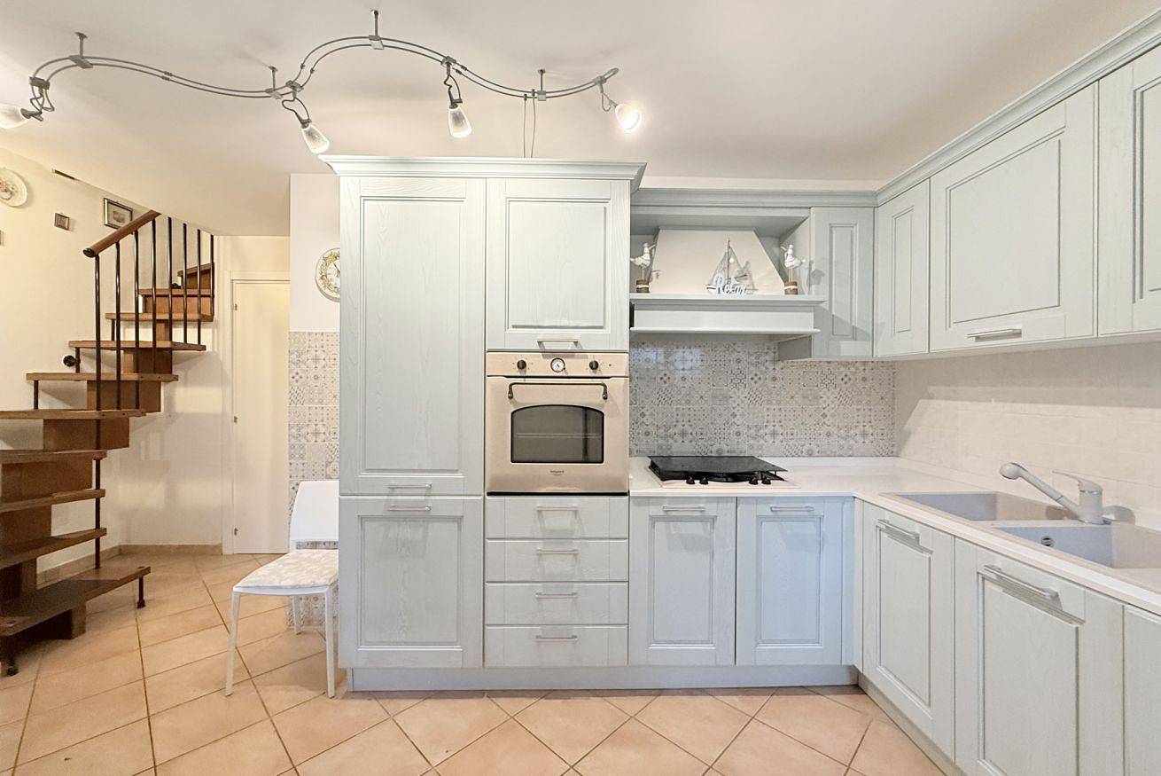 Apartamento entero, Se203 - Senigallia, three-room apartment 300 meters from the sea with porch and parking space in Senigallia, Senigallia (Municipality)