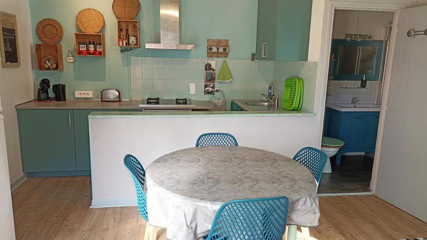 Gîte pour 4 personnes, avec Terrasse ainsi que Jardin et Vue dans Zoza