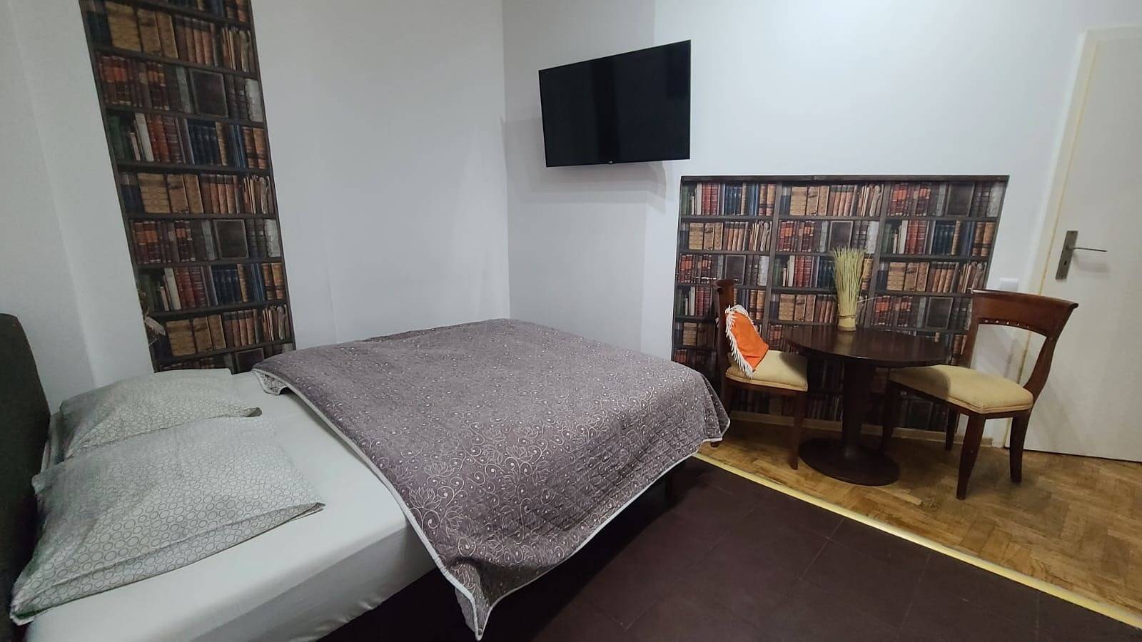 Double room with private bathroom, Cracow Old Town in Krakau, Kleinpolen