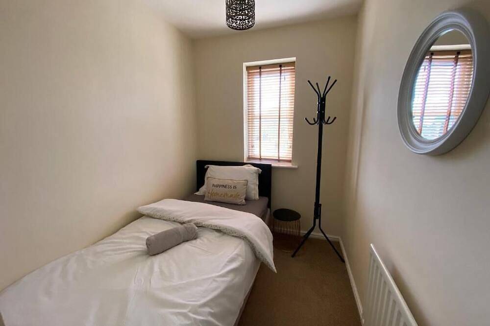 Kettering Leisure Holiday Home in Kettering, Northamptonshire