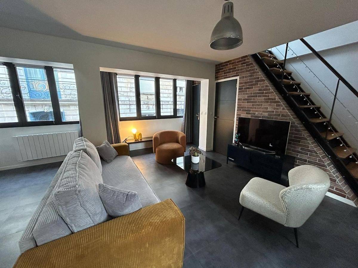 Appartement entier, Two-Bedroom Apartment in Arras, Région d'Arras