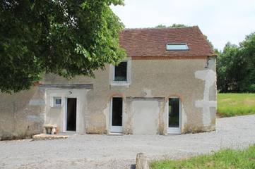 Gîte pour 8 personnes, avec terrasse et vue dans Saint-Georges-sur-la-Prée