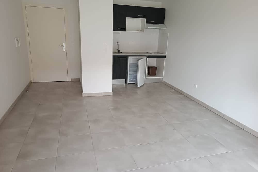 Apartamento entero, T2 apartment 2 steps from public transport in Plaisance-du-Touch, Alto Garona