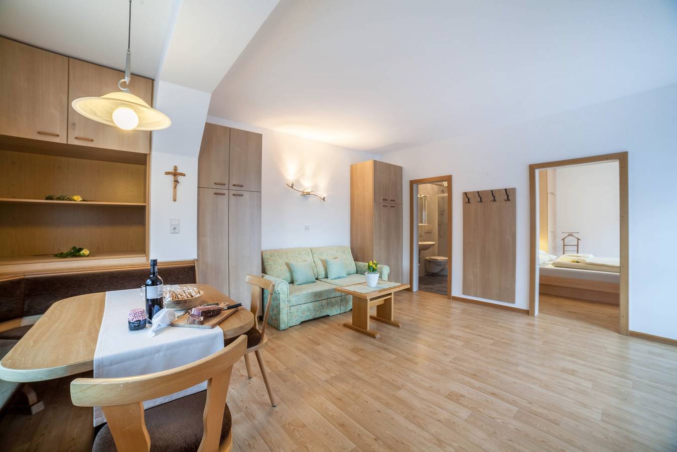 Ganze Wohnung, Ferienwohnung 'Residenz Pichler 6' mit Bergblick, Terrasse & Wlan in Stubaier Alpen, St. Leonhard in Passeier