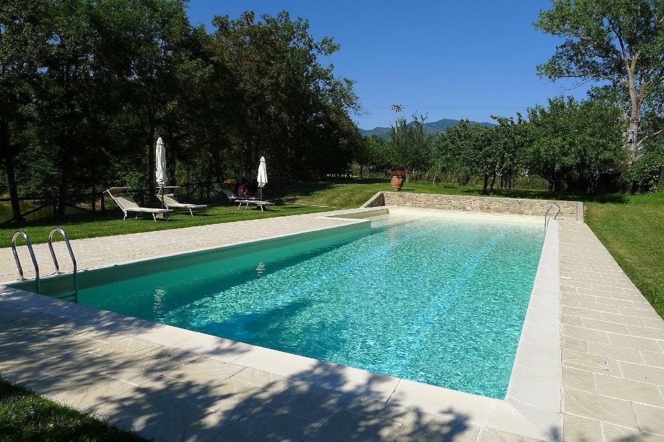 Appartement de vacances entier, Spacious apartment with 3 bedrooms and 3 bathrooms in Reggello, Valdarno