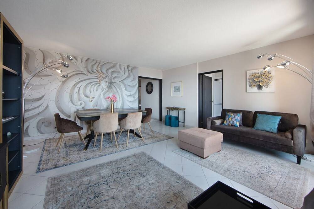 Appartement entier, Vue panoramique, 2 chambres, Monaco, Riviera, Parking in Beausoleil, Côte méditerranéenne (France)