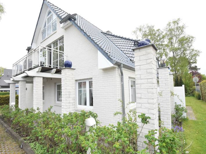 Villa für 14 Personen, mit Balkon und Terrasse sowie Garten in Mecklenburg-Vorpommern