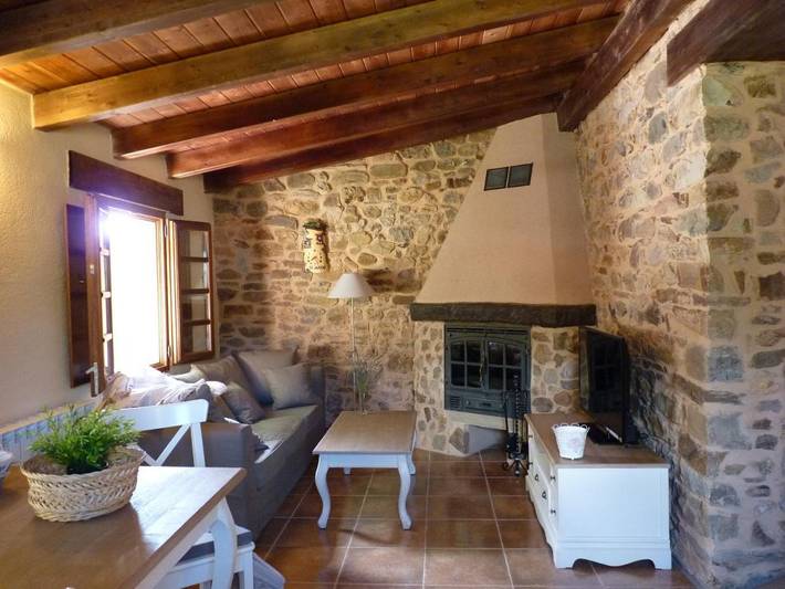 Casa rural para 6 personas, con Balcón y Jacuzzi además de Terraza y Jardín en Ribera de Órbigo - 2