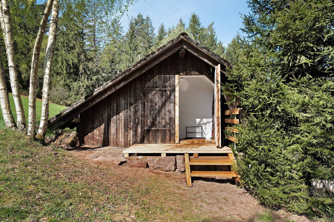 Entire studio, Studio 'Bergwiese' with Mountain View, Private Terrace and Private Garden in Lauterbach (Black Forest), Central Black Forest