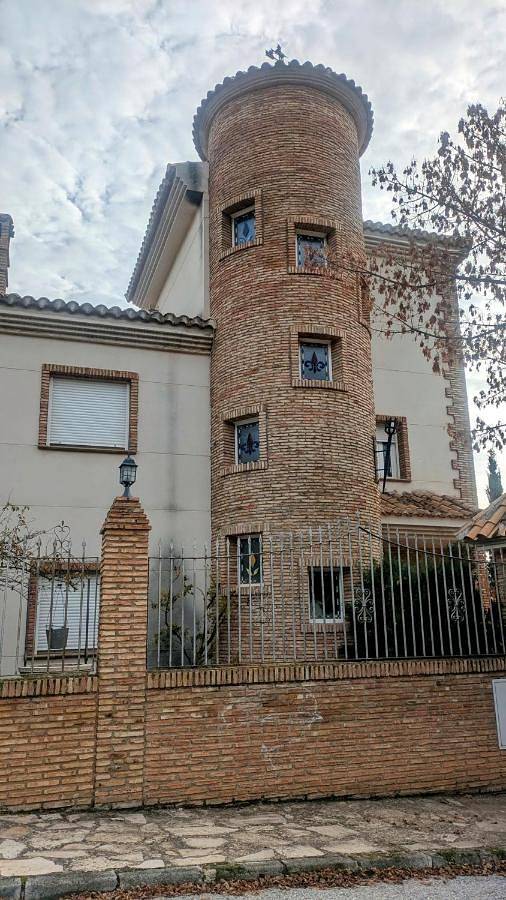 Casa rural para 9 personas, con vistas además de jardín y piscina en Sierra Mágina - 2