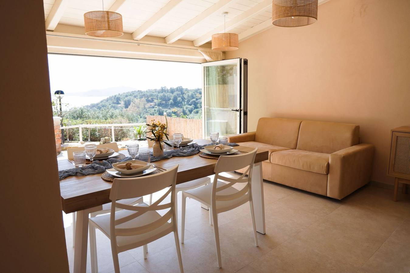 Casa Adele Porto Luna in Punta Molentis, Simius