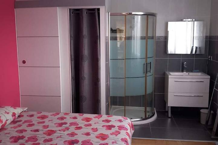 Gîte pour 2 personnes, avec terrasse, animaux acceptés à Saint-Jean-Pla-de-Corts - 3