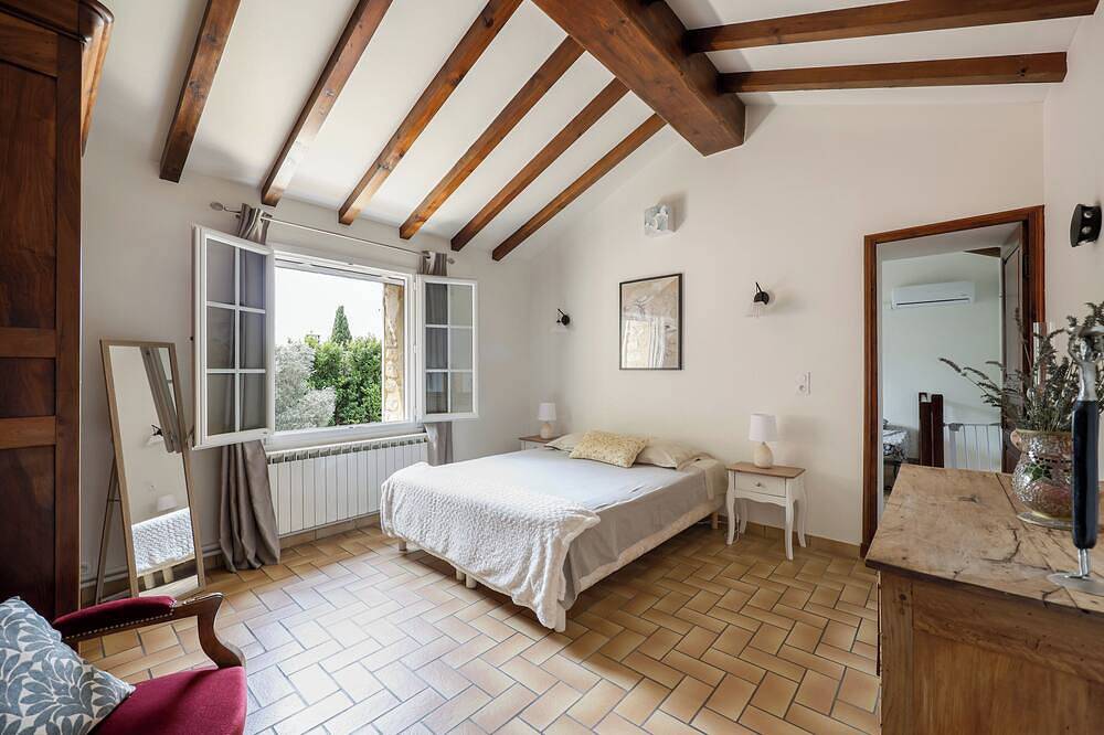 Maison de Campagne- mas Célestin avec Piscine 8 Personnes in Camaret-sur-Aigues, Vaucluse