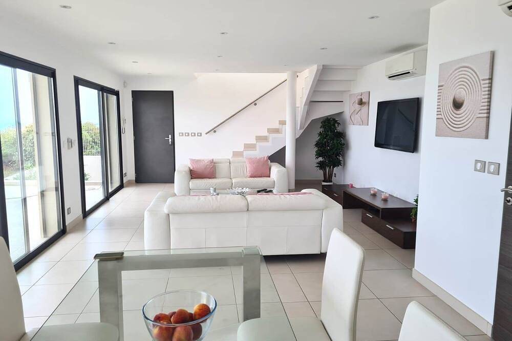Magnificent Villa With Pool, Spa And Sea View in La Côte Vermeille, Cerbère