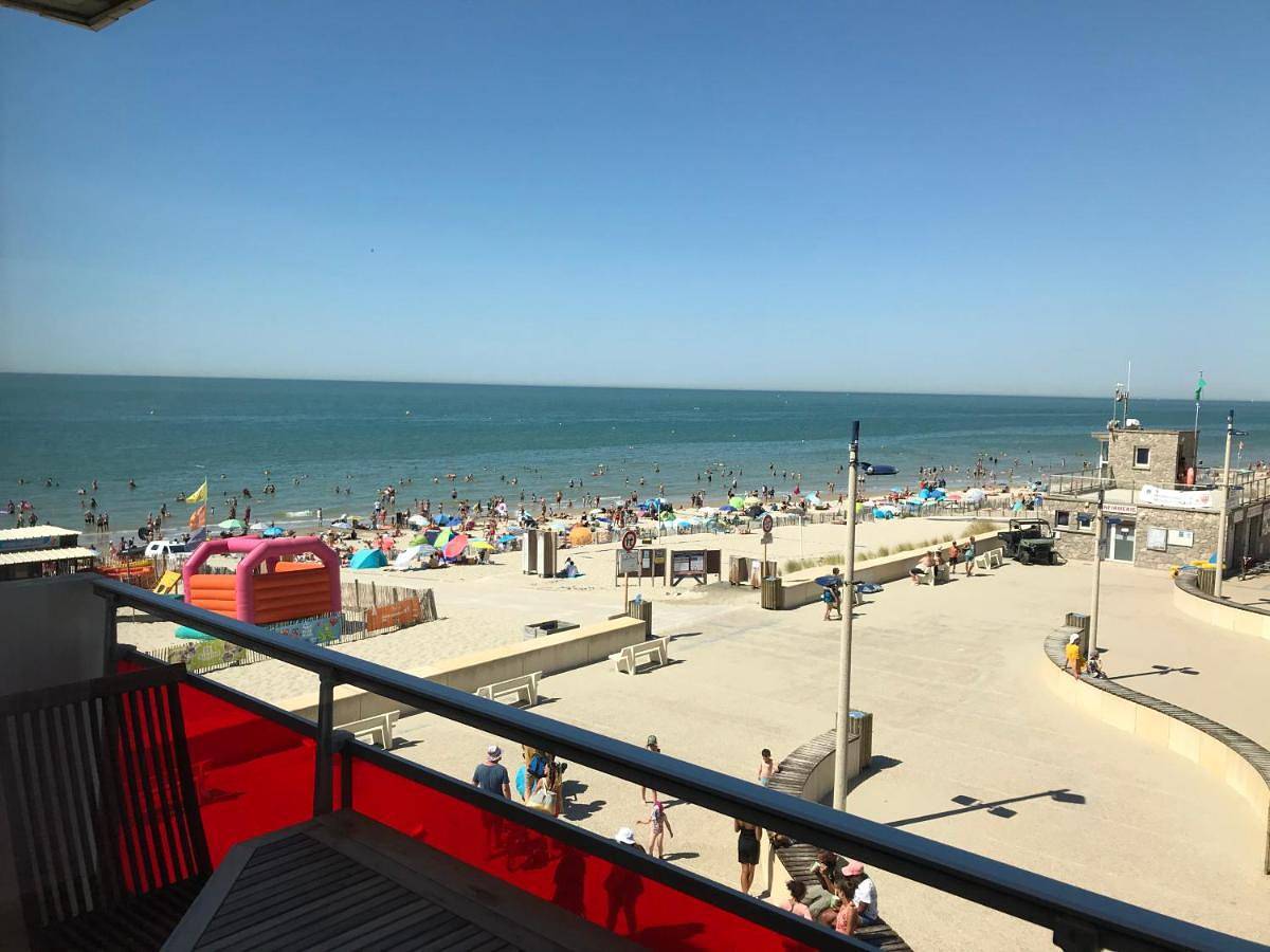 Appartement entier, Les Balcons Rouges - Vue Mer in Sainte Cécile Plage, Camiers