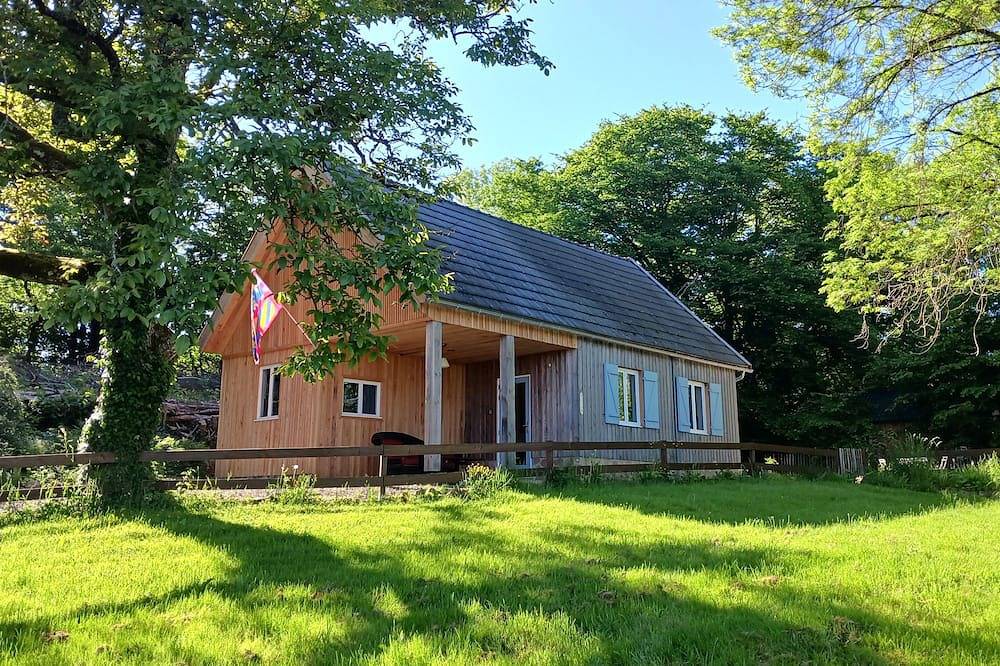Le Sommet. Rural setting with beautiful views of the Morvan hills in Préporché, Parc naturel régional du Morvan
