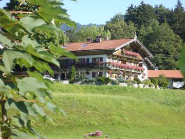 Hotel für 4 Personen, mit Balkon und Garten, kinderfreundlich am Spitzingsee