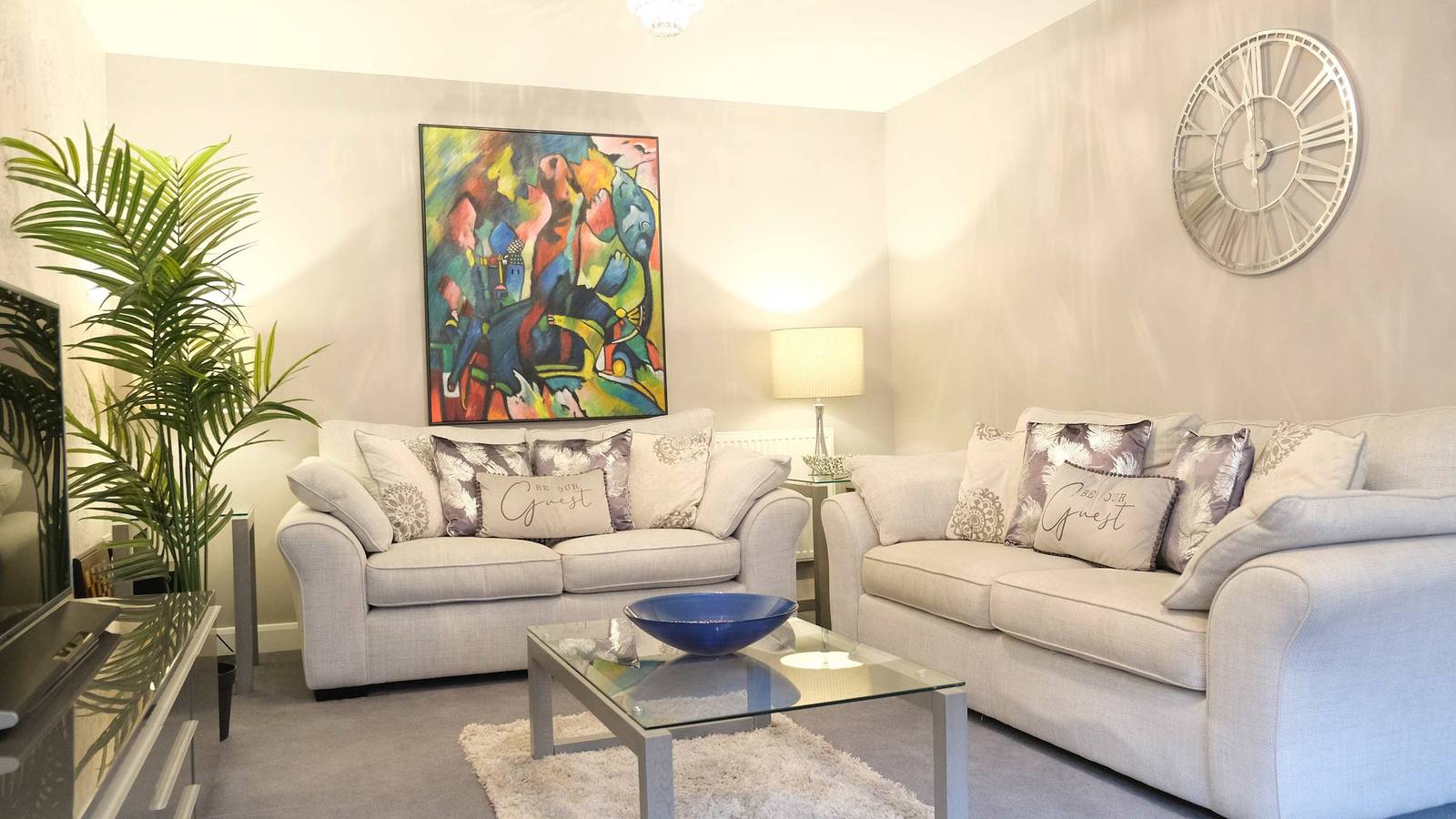 Spacious 4 Bedroom Home with Garden in Bedford in Bedford