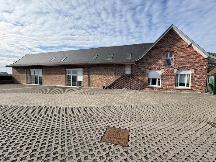 Location de vacances pour 16 personnes, avec vue et terrasse à Nieppe - 2