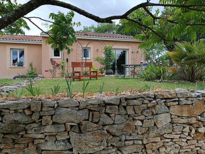Chambre d’hôte pour 2 personnes, avec jardin et vue, animaux acceptés