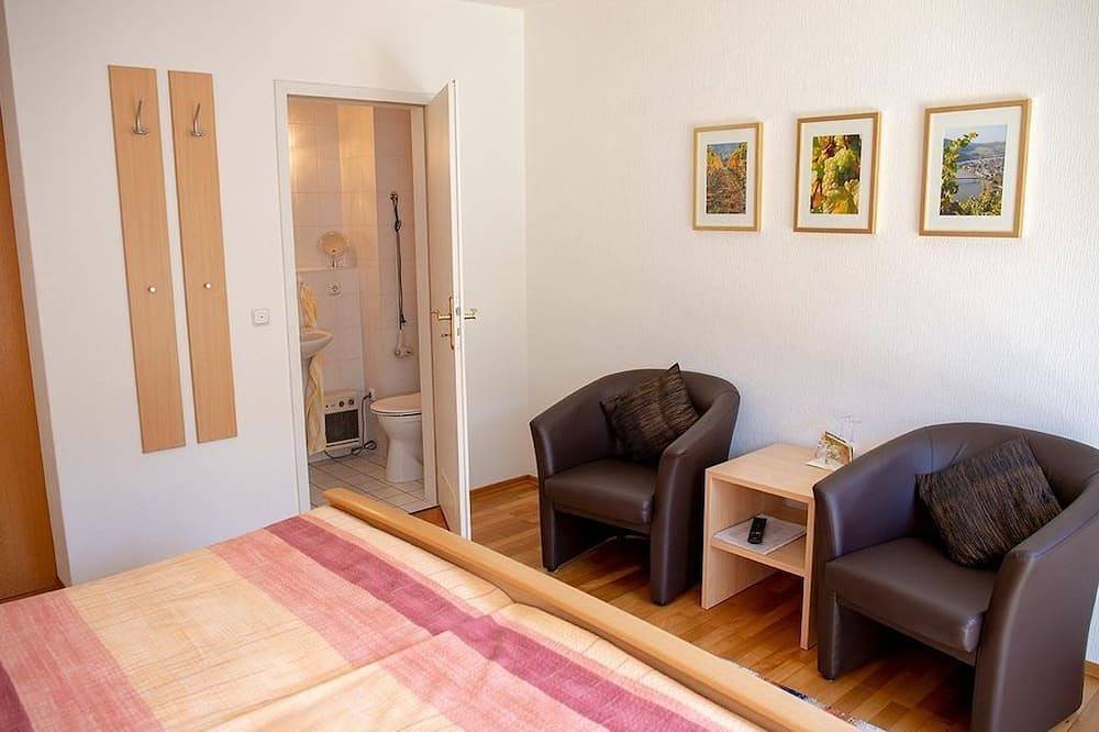 Doppelzimmer Dusche/Wc mit Tv - Gästehaus Alfred u. Brunhilde Frick in Mehring, Moseleifel