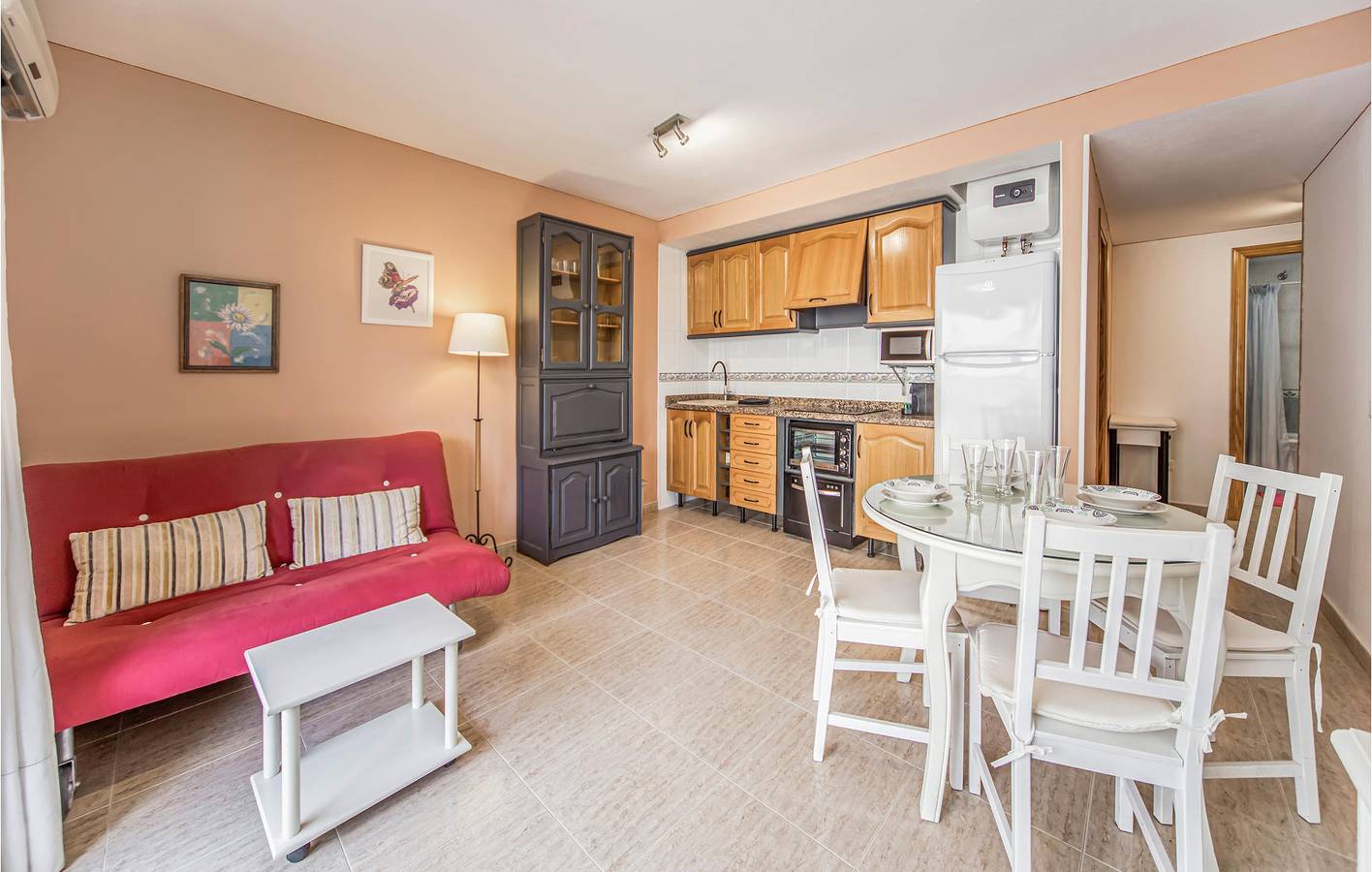 Apartamento vacacional entero, Costa Apt con Terraza &AC cerca de Dylan's Pizza in Miramar, Costa de Valencia