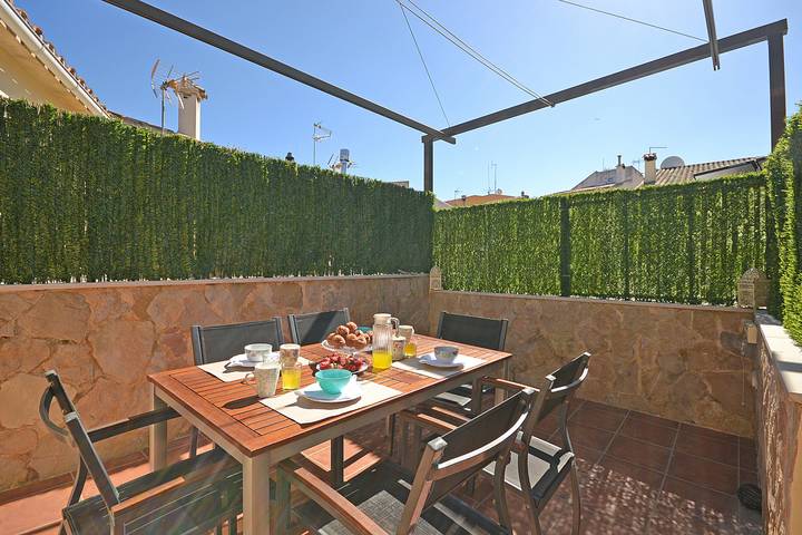 Casa rural para 5 personas, con terraza en Alcudia Casco Antiguo - 2