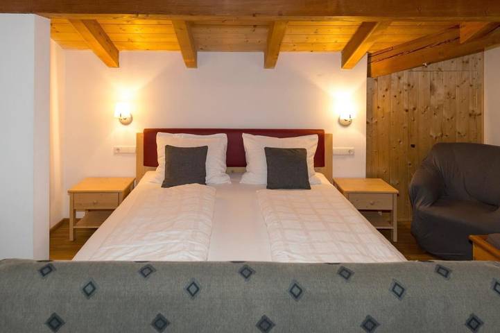 Ferienwohnung für 3 Personen, mit Balkon und Terrasse sowie Sauna und Ausblick in Welschnofen
