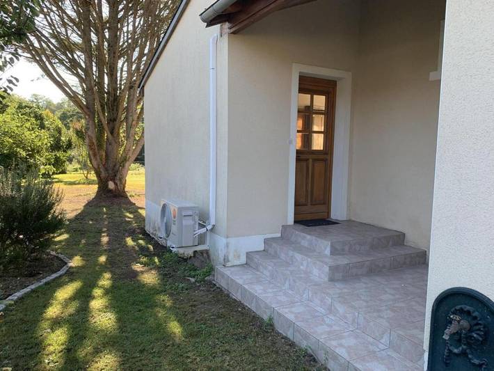 Location de vacances pour 5 personnes, avec jardin à Naintré - 2