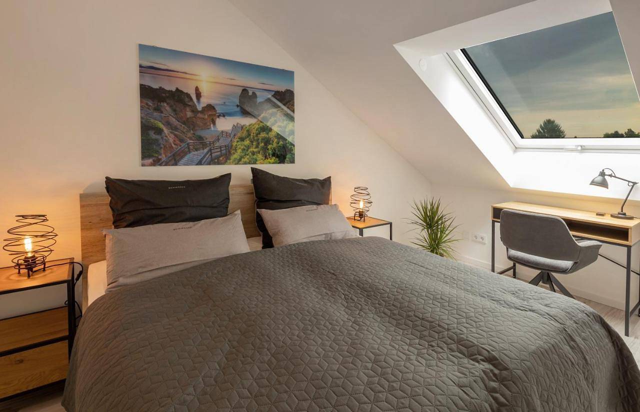Ganze Wohnung, Three-Bedroom Apartment in Poing, Oberbayern