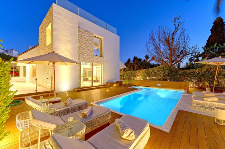 Villa pour 12 personnes, avec Jacuzzi ainsi que Jardin et Sauna à Puerto Banús