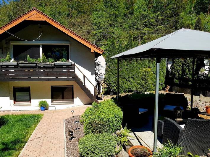 Ferienhaus für 3 Personen, mit Balkon und Garten - 1