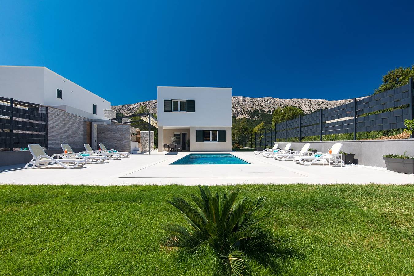 Luxusvilla mit Pool und Whirpool in Baska, Krk