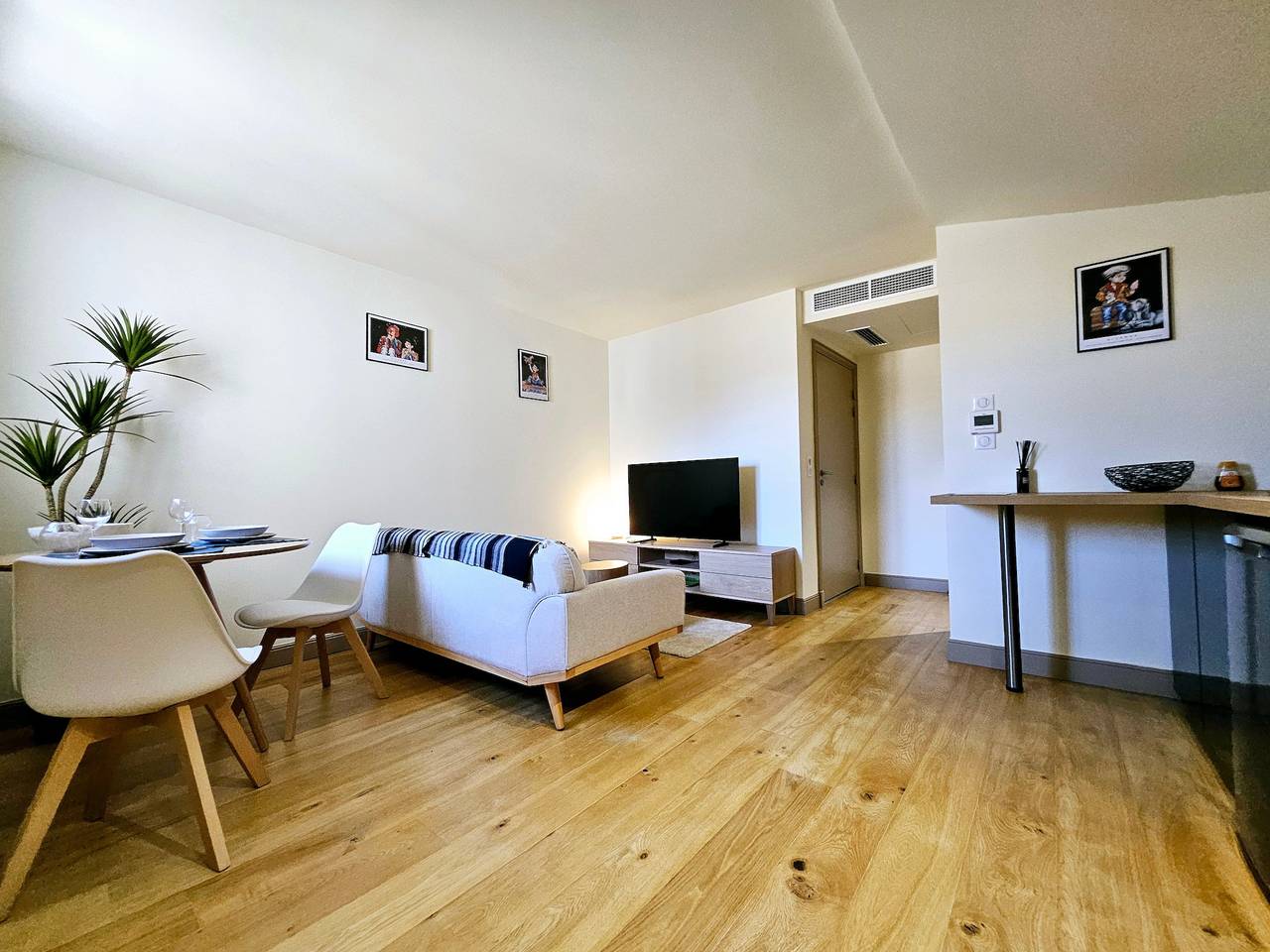Geheel appartement, L'Aubernon Authentique  - Deux pas de la Plage in Antibes, Cannes regio