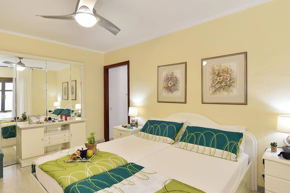 Preciosa casa de vacaciones privada para 2 personas con Wifi, A/C, piscina, Tv y patio in Maspalomas, San Bartolomé de Tirajana