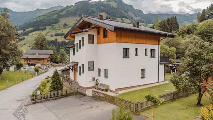 Ferienwohnung für 2 Personen, mit Sauna und Ausblick sowie Balkon in Rauris