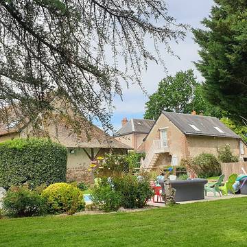Chambre d’hôte pour 2 personnes, avec jardin et piscine dans Centre-Val de Loire
