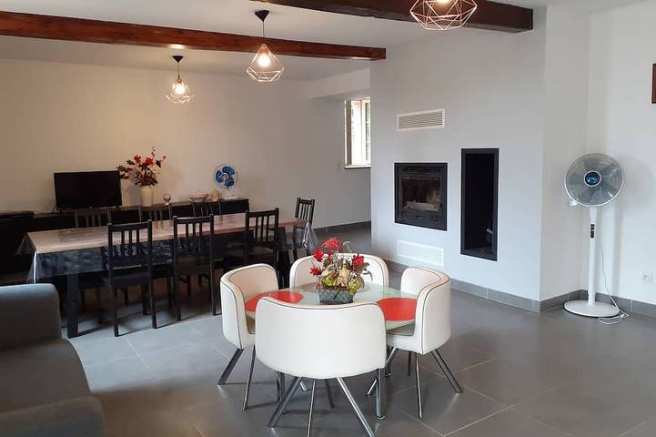 Location de vacances pour 6 personnes, avec jardin et terrasse à Lascazères