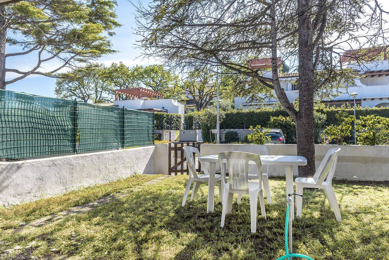 Ganze Wohnung, M050 - Marcelli, three-room apartment with garden 200 meters from the sea in Marcelli, Riviera del Conero