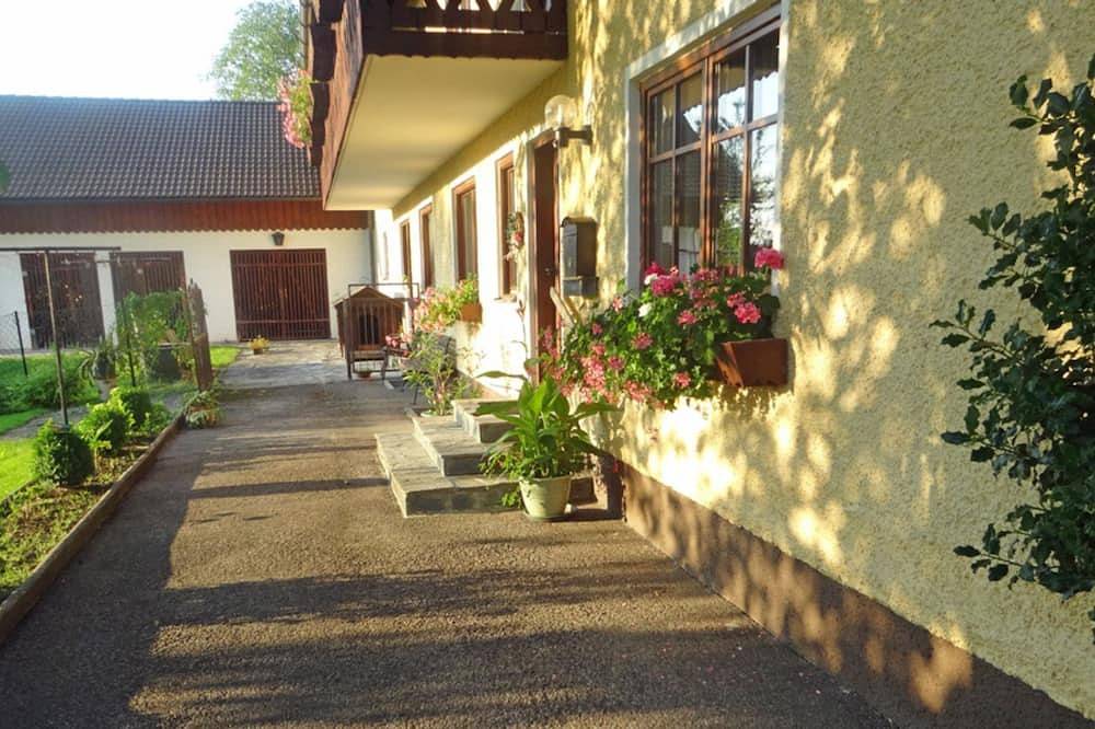 Ganze Wohnung, Ferienwohnung Siegfried Zopf - Ferienwohnung mit Balkon für 2-3 Personen in Seefeld (Oberösterreich), Steinbach am Attersee