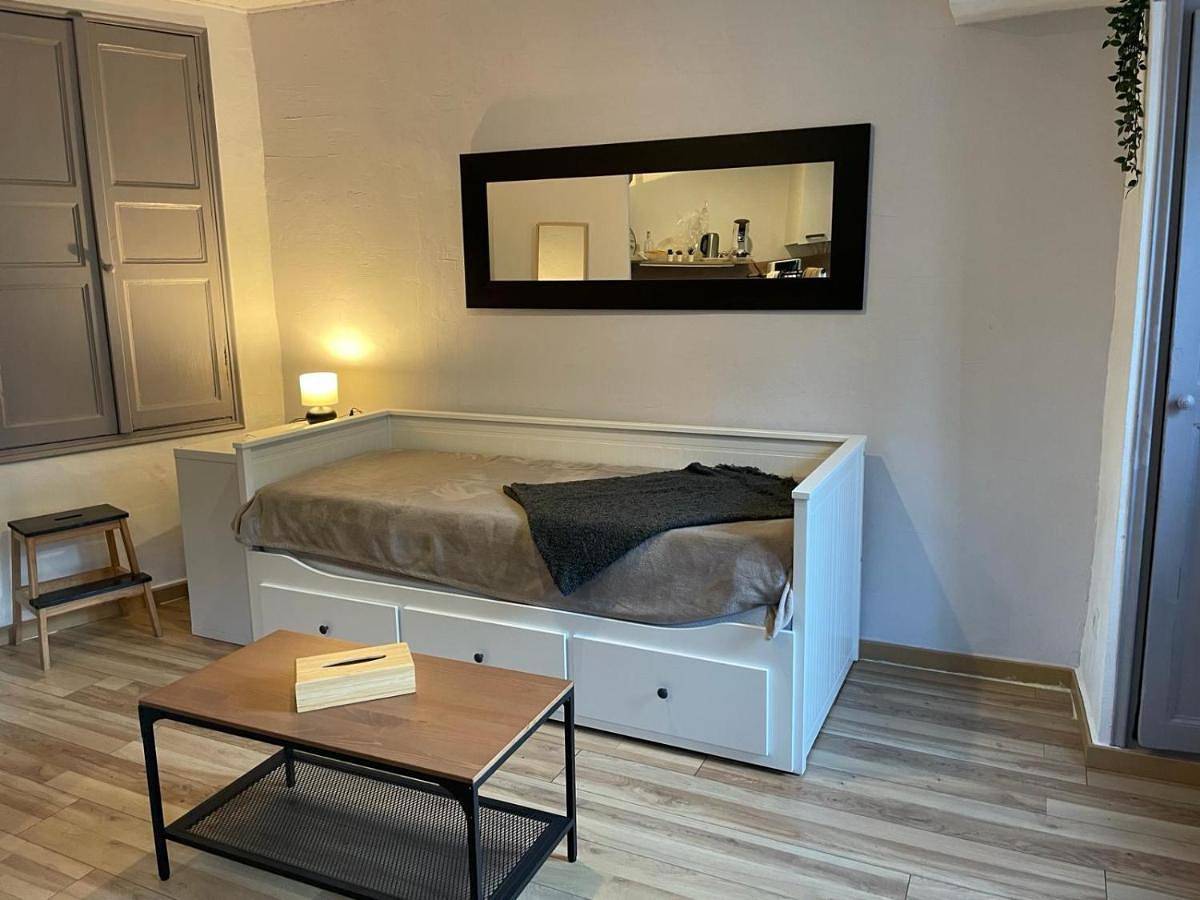 Appartement entier, One-Bedroom Apartment in Hyeres, Parc national de Port-Cros